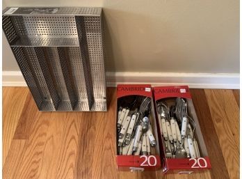 Service For 8 Flatware And Organizer