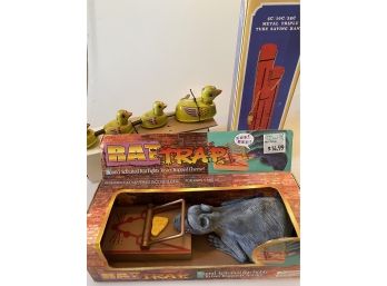 NIB Rat Trap Toy, Ducks, Bank