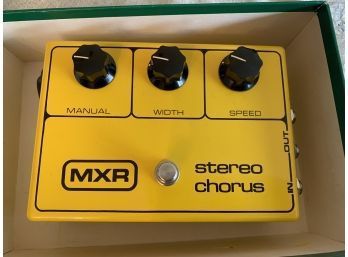 MXR  Stereo Chorus