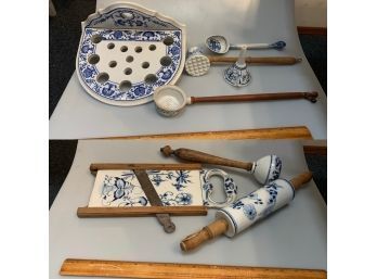 Vintage Villeroy And Boch Ceramic Holder And Accessories