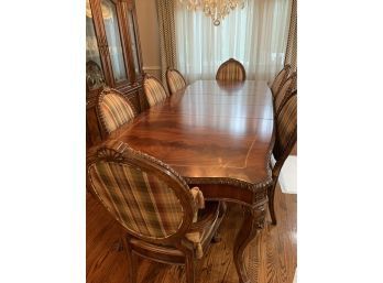 Beautiful Dining Room Table And 8 Chairs