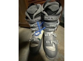 Salomon Ski Boots Womens 9.5