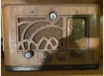 1936 60M Halson Radio