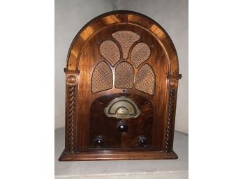 Vintage Atwater Kent Radio (1932)