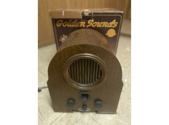 Nostalgic Radio By Welbilt With Box