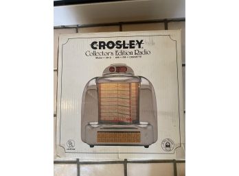 Crosley Collectors Edition 1950s Style Radio