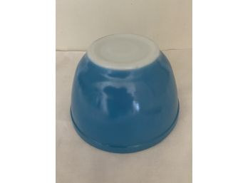 Pyrex Small Blue Nesting Bowl