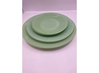 Jadeite Bowl, Plates