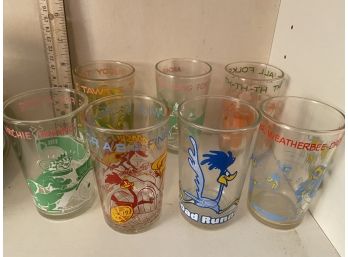 7 Vintage Assorted Character Glasses