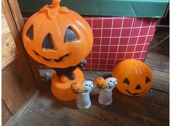 Vintage Halloween Blow Mold And Decor