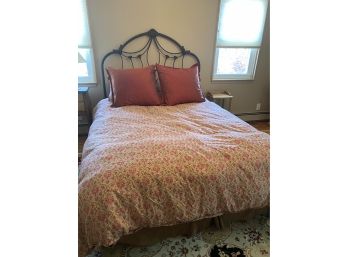 Queen Size Comforter Set & Pillows