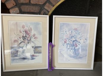 2 Framed Floral Prints