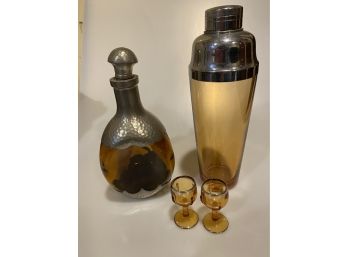 Vintage Amber Liquor Set