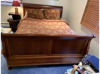 Thomasville Queen Sled Bed