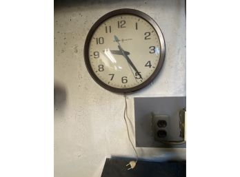 Vintage GE Electric Wall Clock