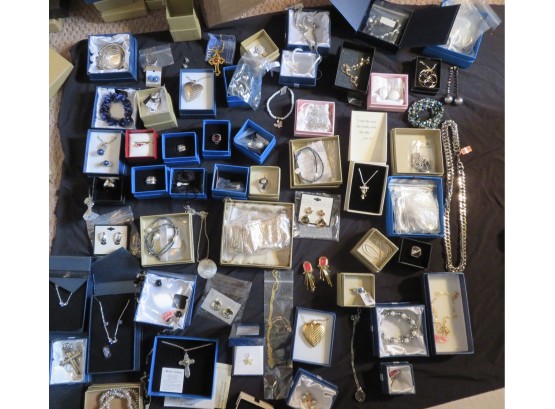 Lot #6 Large Collection Assorted Jewelry