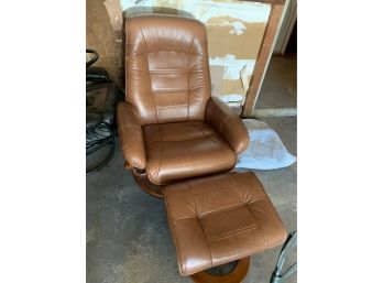 Bench Master Caramel-colored Leather Recliner, Ottoman