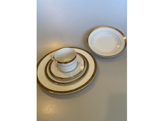 Command Performance Gold Dinnerware Set Service For 20 Plus Extras!