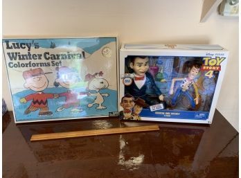 Toy Story 4 Dolls / Peanuts Colorforms