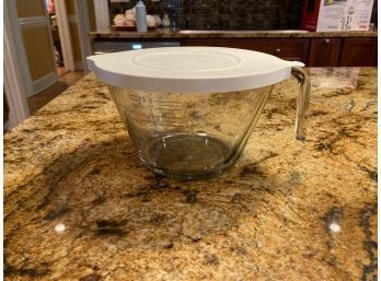 Pampered Chef 8 Cup Glass Batter Bowl With Lid