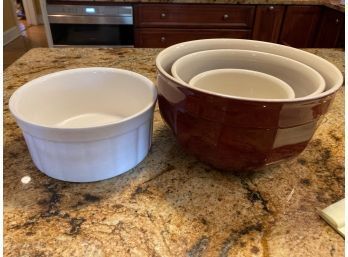 Set Of 3 Williams-sonoma Red Nesting Bowls & 2-quart Pfaltzgraff Souffle Dish