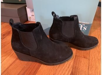 Black Leather Booties  Size 6