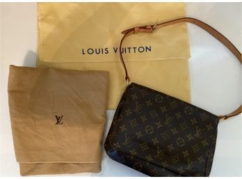 Louis Vuitton Handbag (authentic)