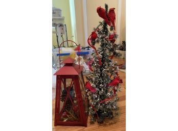 Christmas Tree And Lantern