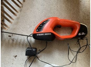 6 Inch Hedge Trimmer