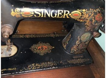 Antique Singer Sewing Machine And Cabinet