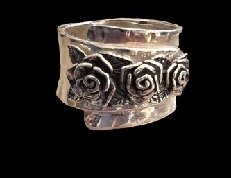 Sterling Silver Small Rosettes Ring Size 6 Signed PZ Israel 7.6gr