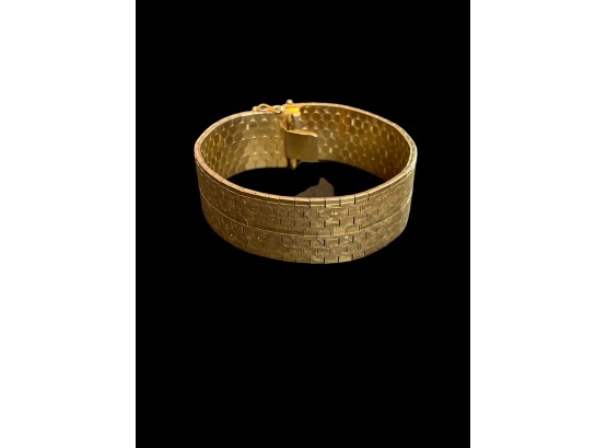 Honeycomb Pattern 18k Gold Plated Wide Italy Bracelet 7.75'