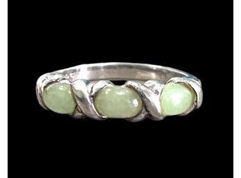 Sterling Silver HAN 3 Green Jade Stone Ring Size 8