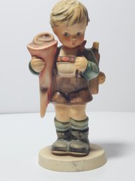 Hummel Figurine 'Little Scolar'