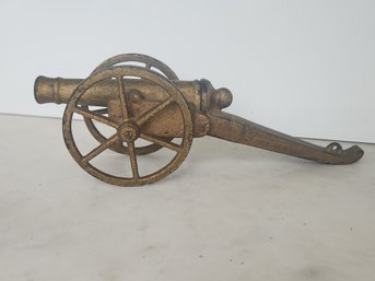 Antique Cast Iron Toy Working Cannon