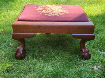 Bench Made Solid Mahogany Ball On Claw Footstoo With Needle Pointl