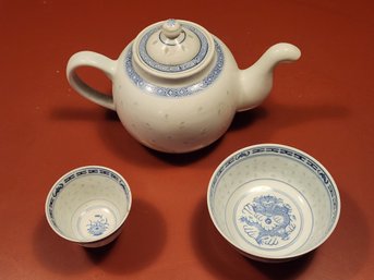 5  Piece Chinese Porcelain Lot