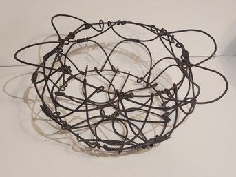 Folding Wire Egg Basket