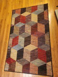 Shore Living Area Rug With Geometric Pattern