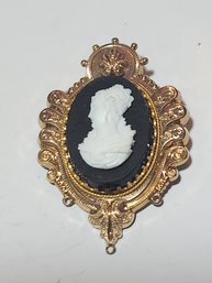 Victorian Gold Cameo