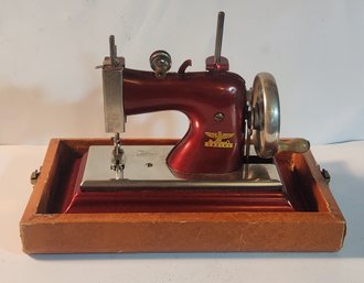 Casige Childs Sewing Machine With Carry Case