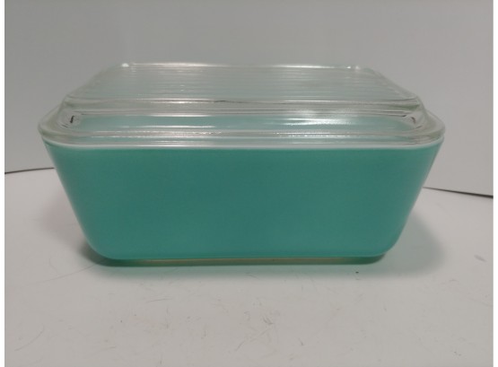 Teal Blue Pyrex Covered Refrigerator Dish