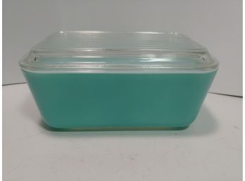 Teal Blue Pyrex Covered Refrigerator Dish