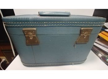 Vintage Cosmetic Carry Case