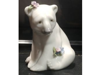 Lladro Porcelain Polar Bear With Flowers