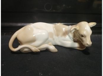 Lladro Porcelain Figure Of A  Cow