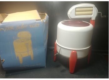 Wolverine Fressed Steel Deluxe Toy Washing Machine