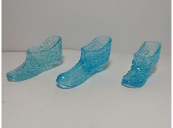 Three Aqua Glass Daisy & Button Shoes ( One As Is)