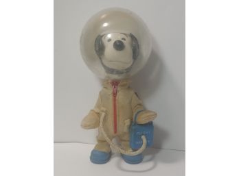 1969 United Feature Syndicate Inc Snoopy Astronaut