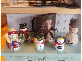 Hand-painted Antique Tin Sifter With Snowman Two Pairs Of Snow Man Salt And Peppers And Wooden Snowman